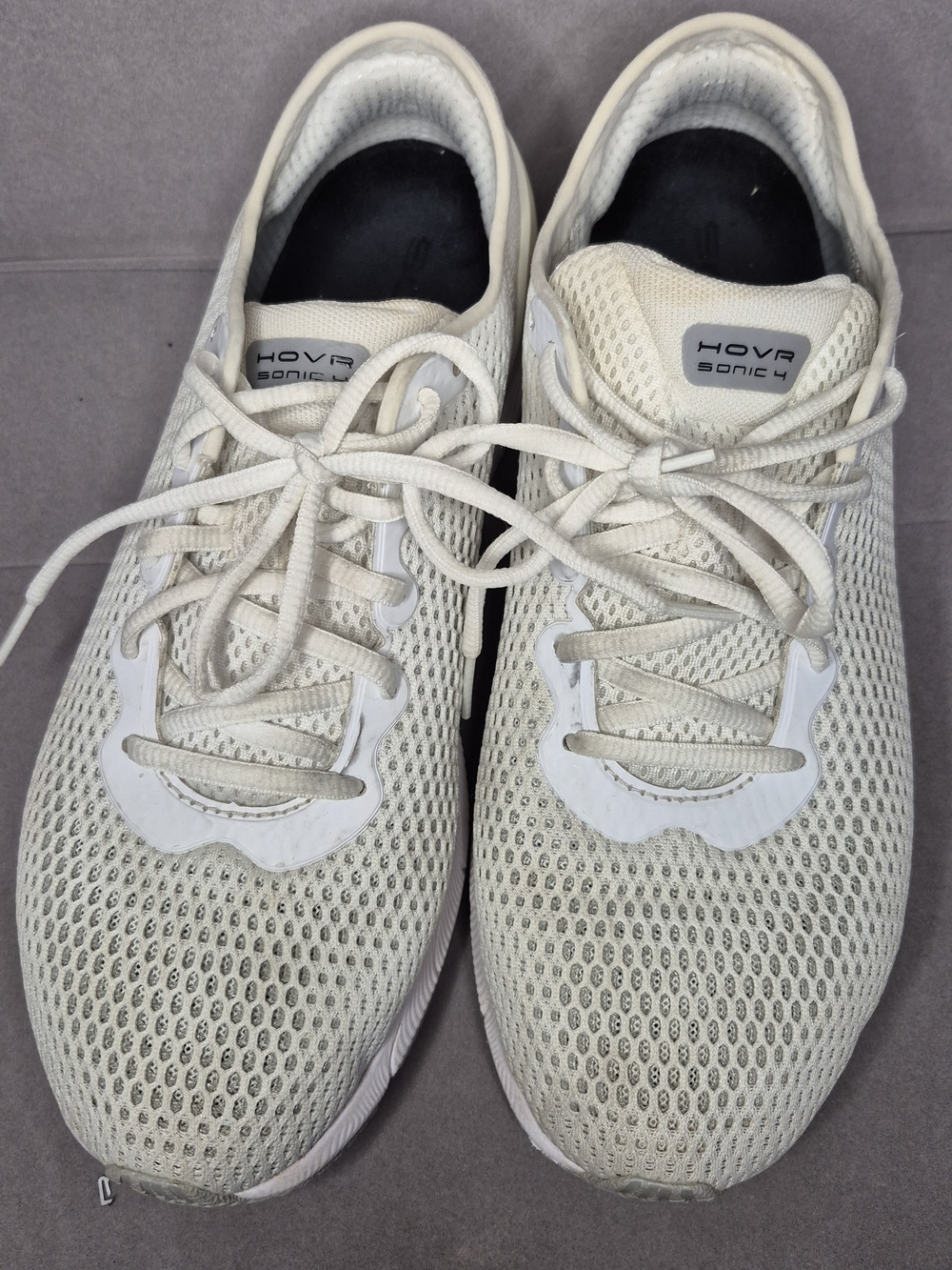 Under Armour White and Black Athletic Sneakers mens HOVR Sonic 4 size 9